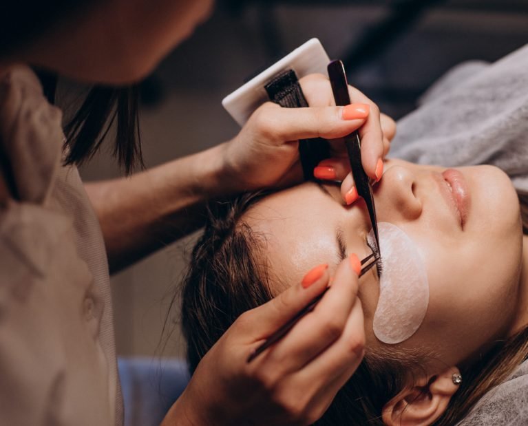 Eye lashes keratin procedure in a salon